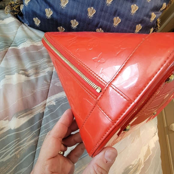 Louis Vuitton Red/Pink Epi Alma Satchel Handbag Satchel GM - Picture 6 of 16